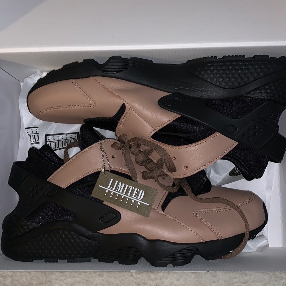 Nike Air Huarache LIMITED EDITION